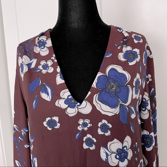 4๐๐๐$50 BANANA REPUBLIC floral blouse sizeS - Picture 3 of 6